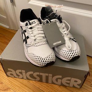 Asics Gel Saga Black White